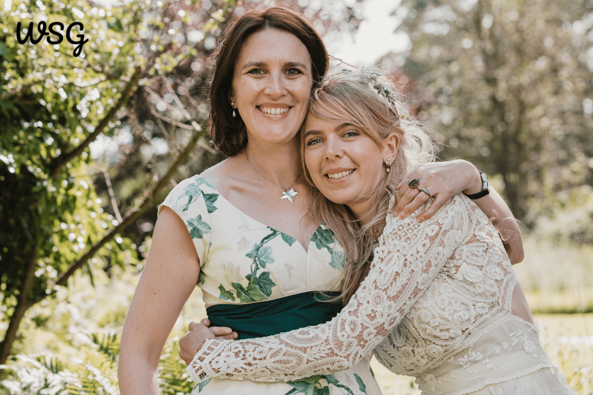 Best friends celebrating with a hug on a wedding day – Best Friend Speech